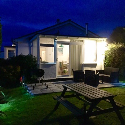 Sandylands garden, a dog friendly cottage in Cornwall