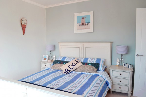 Sandylands bedroom, a dog friendly cottage in Cornwall