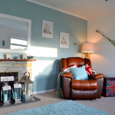 Sandylands lounge, a dog friendly cottage in Cornwall