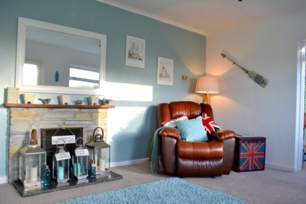 Sandylands lounge, a dog friendly cottage in Cornwall