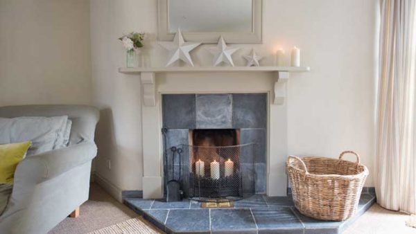 Figgy Cottage lounge - Boutique Retreats