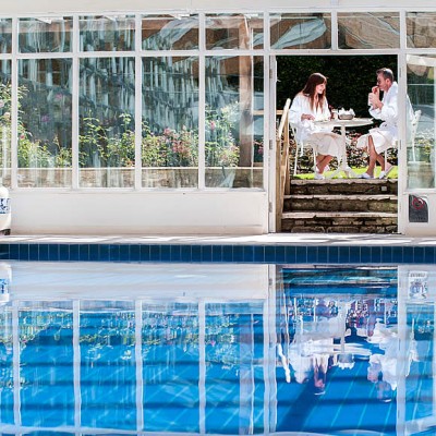 Swimming pool - Summer Lodge Hotel