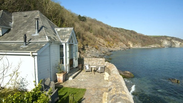 Dog friendly holidays with Boutique Retreats