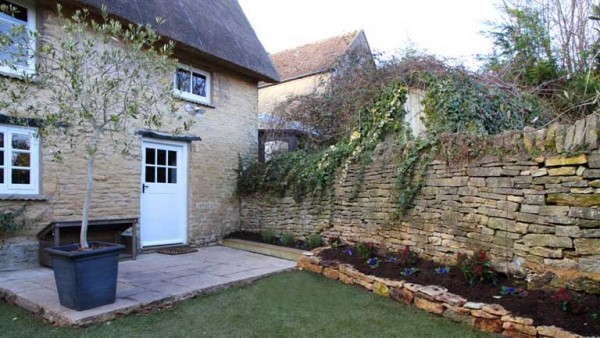 Dog-friendly cottage - Boutique Retreats