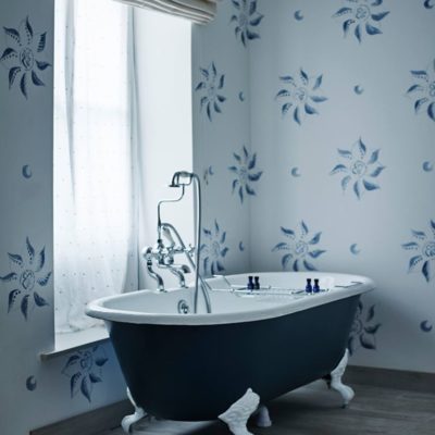 The Bull Inn bathroom