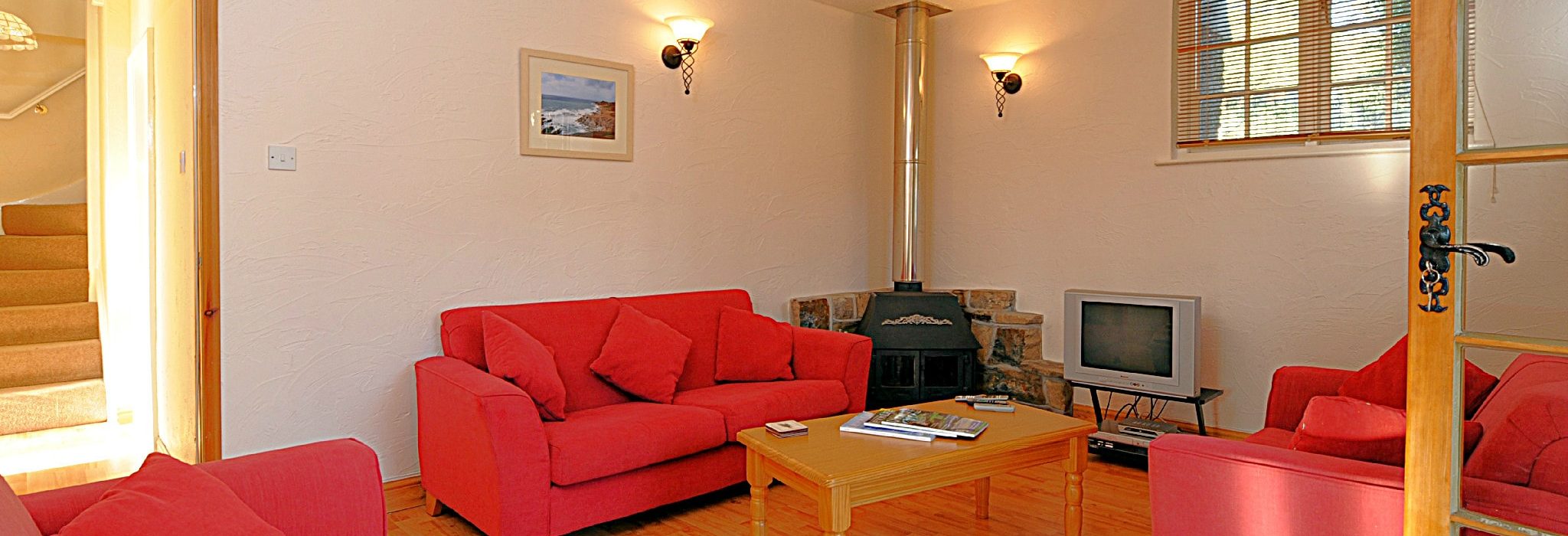 Lower Hearson Farm Cottages - living room