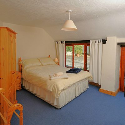 Lower Hearson Farm Cottages - bedroom