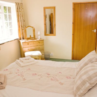 Lower Hearson Farm Cottages - bedroom