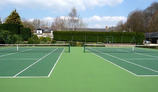 Tennis courts at Greenwood Grange