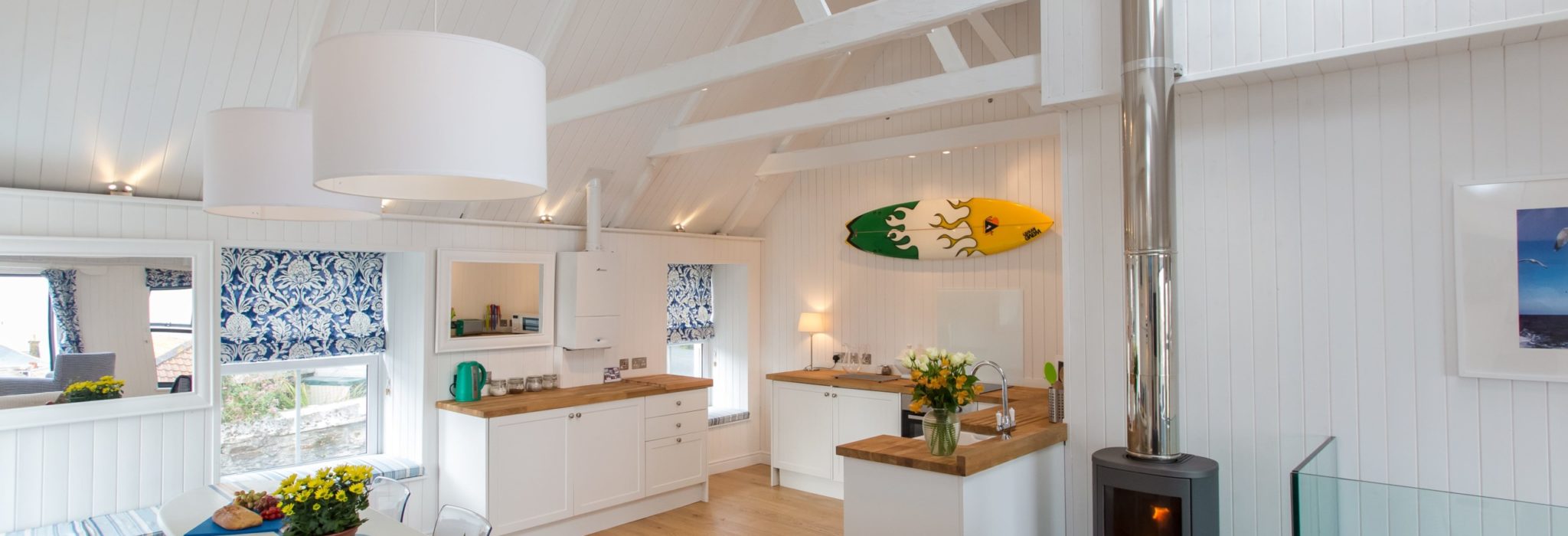 Open plan kitchen and dining room - Falmouth Holiday Homes - Pawfect Stays