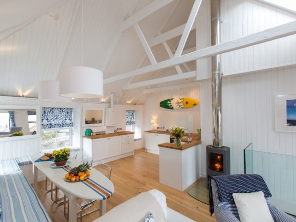 Open plan kitchen and dining room - Falmouth Holiday Homes - Pawfect Stays