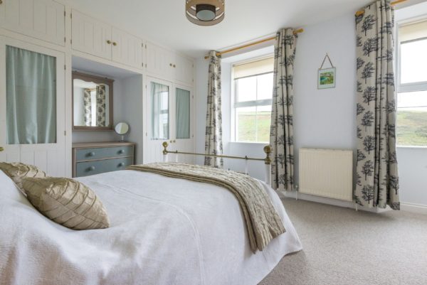 John Bray Cornish Holidays - dog-friendly self-catering apartment