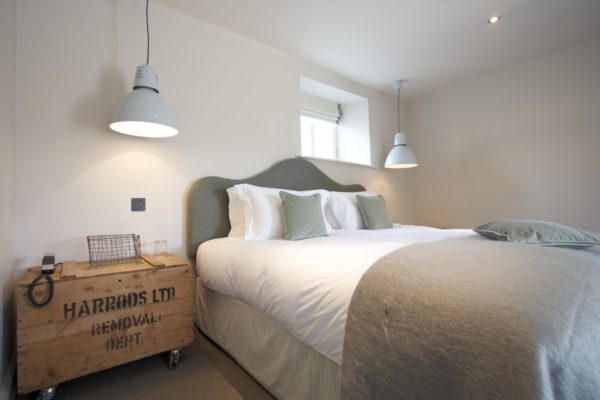 The Wheatsheaf Inn - luxury dog-friendly rooms in Gloucestershire